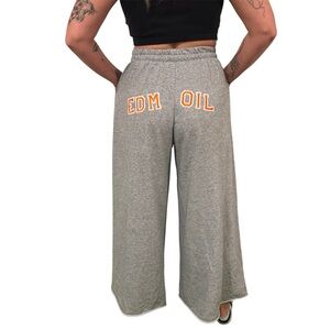 Custom Casual Gray Wide Leg Sweat Pants with Edmonton Oilers NHL Logo